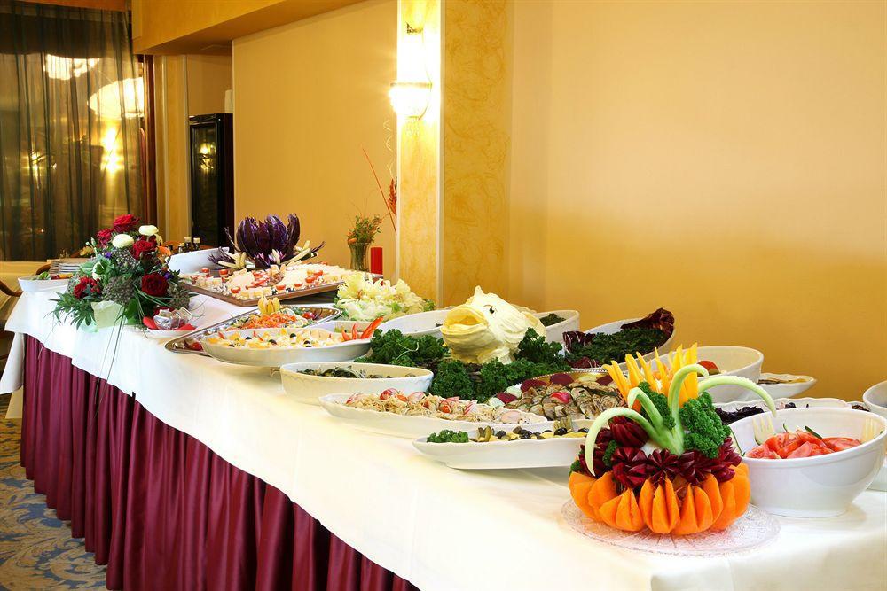 Hotel Tyrol-Alpenhof Зеефельд в Тироле Экстерьер фото