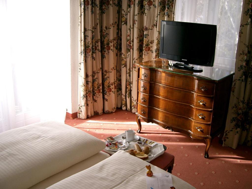Hotel Tyrol-Alpenhof Зеефельд в Тироле Номер фото