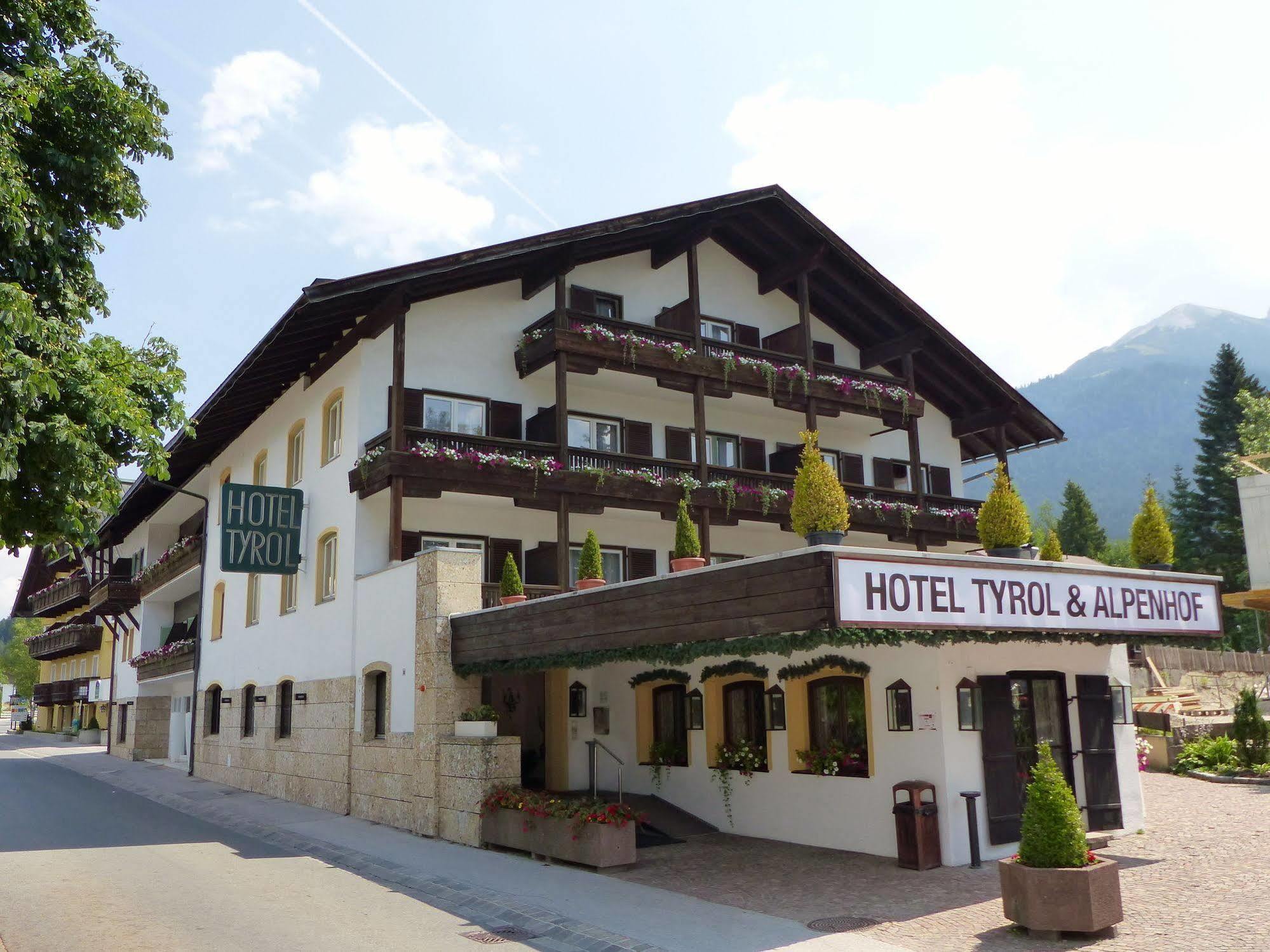 Hotel Tyrol-Alpenhof Зеефельд в Тироле Экстерьер фото